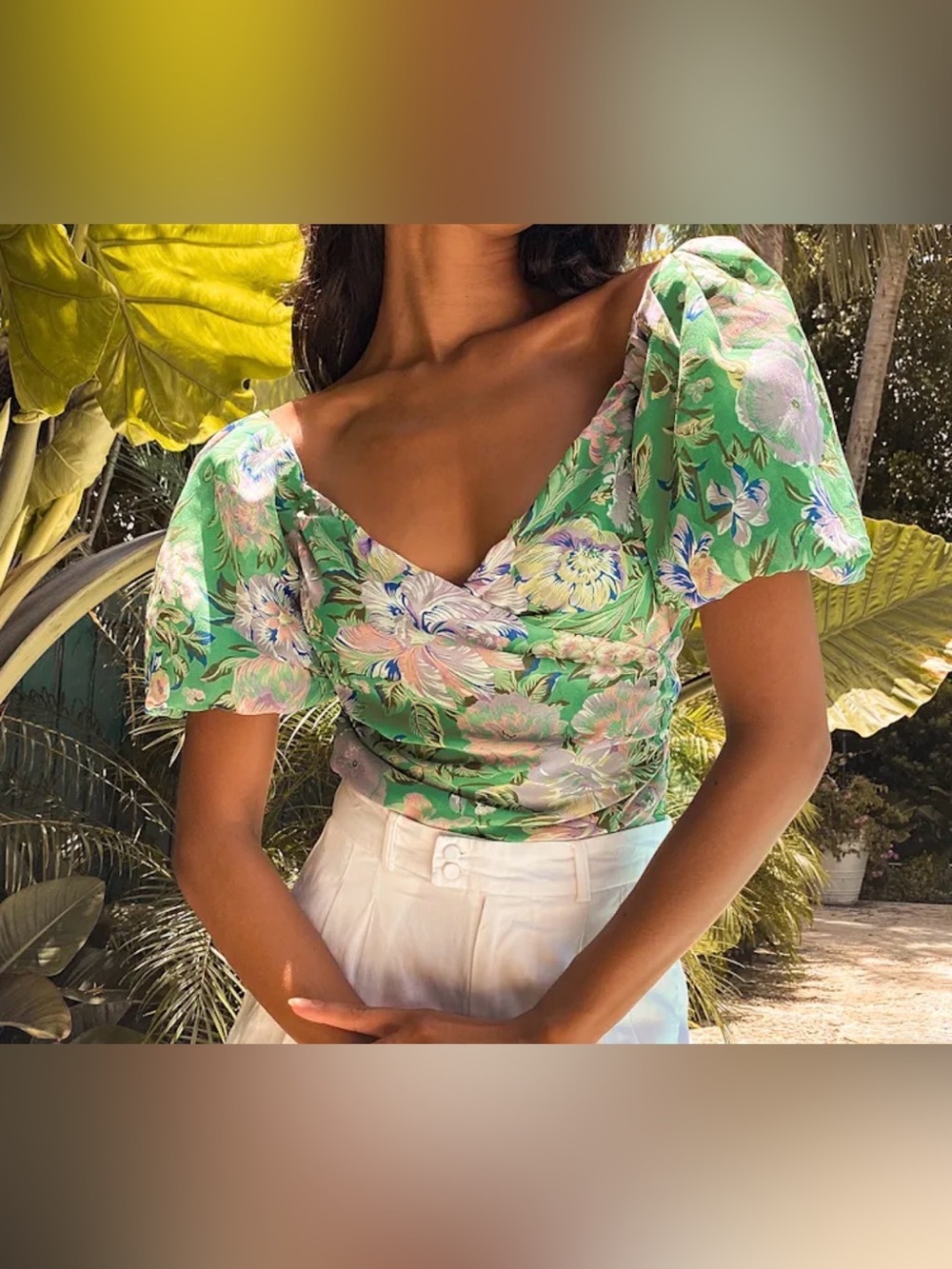 ASTR the Label Summer Magic Green Floral Print Puff Sleeve Wrap Top Blouse Small - Picture 2 of 12